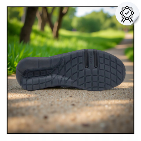 BUTY SPORTOWE MŁODZIEŻOWE WYGODNE CZARNE NIKE AIR MAX MOTIF DH9388003 r. 39