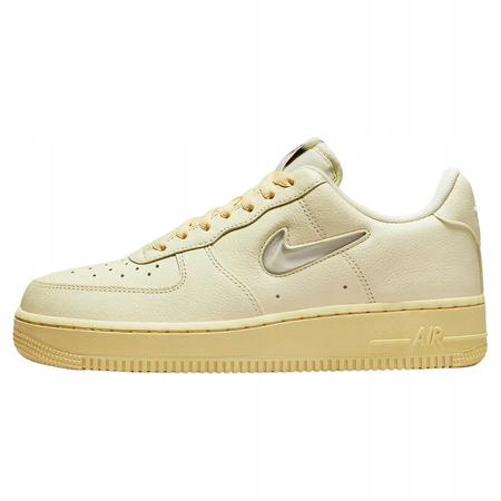 BUTY SPORTOWE DAMSKIE WYGODNE SKÓRA NIKE WMNS AIR FORCE DO9456 100 