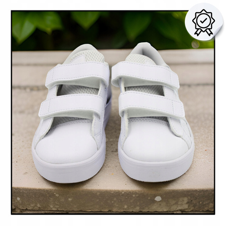 BUTY DZIECIĘCE SPORTOWE KOMUNIJNE BIAŁE WYGODNE ADIDAS VS PACE IE3474 r. 32