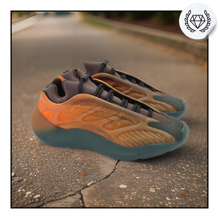 BUTY MĘSKIE SPORTOWE WYGODNE SNEAKERSY ADIDAS YEEZY 700 V3 GY4109 r. 42