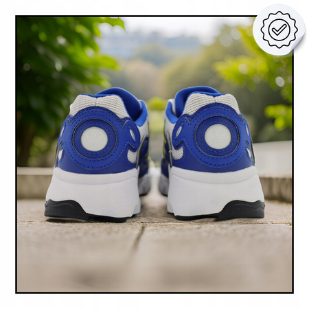 BUTY DAMSKIE SPORTOWE WYGODNE STYL VINTAGE ADIDAS OZWEEGO IE 6998 r. 40 2/3