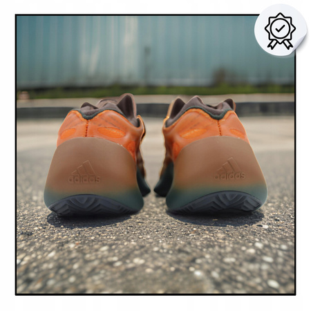 BUTY MĘSKIE SPORTOWE WYGODNE SNEAKERSY ADIDAS YEEZY 700 V3 GY4109 r. 42
