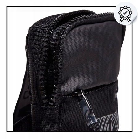 TORBA SASZETKA NA RAMIĘ CZARNA NIKE AIR MAX NSW CROSSBODY FQ0232 010 NERKA