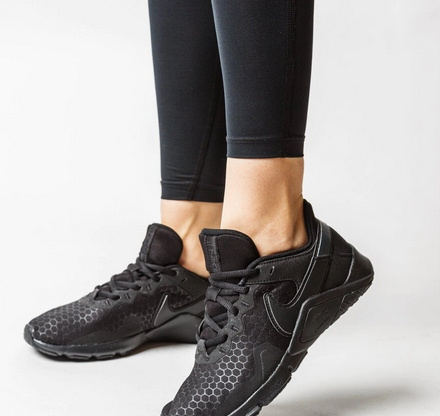 Buty sportowe damskie czarne NIKE LEGEND ESSENTIAL 