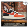 BUTY SPORTOWE MĘSKIE WYGODNE SNEAKERSY NIKE AIR FORCE 1 HQ4987 010 r. 43