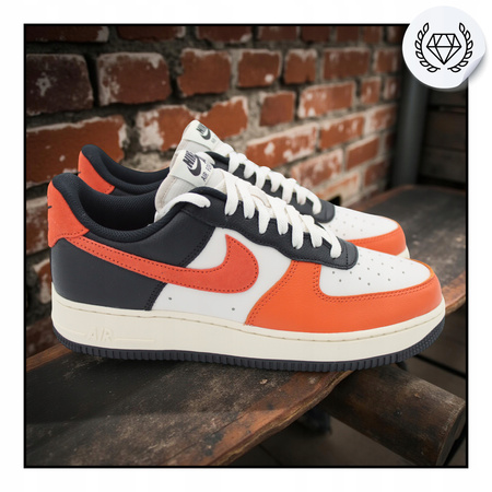 BUTY SPORTOWE MĘSKIE WYGODNE SNEAKERSY NIKE AIR FORCE 1 HQ4987 010 r. 43